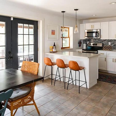 Villa Hot Tub Charming & Chic Mountain Gem On Sleepy Creek à Berkeley Springs Extérieur photo