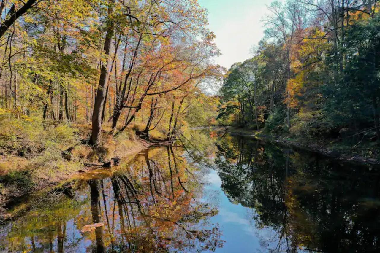 Villa Hot Tub Charming & Chic Mountain Gem On Sleepy Creek à Berkeley Springs Extérieur photo