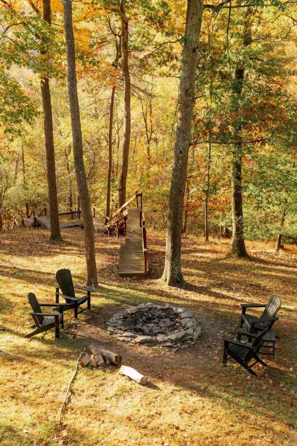 Villa Hot Tub Charming & Chic Mountain Gem On Sleepy Creek à Berkeley Springs Extérieur photo